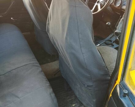 Желтый ВАЗ 2106, объемом двигателя 1.3 л и пробегом 87 тыс. км за 550 $, фото 5 на Automoto.ua