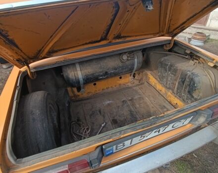 Желтый ВАЗ 2106, объемом двигателя 1.3 л и пробегом 89 тыс. км за 700 $, фото 6 на Automoto.ua