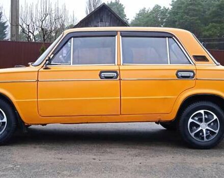Жовтий ВАЗ 2106, об'ємом двигуна 1.3 л та пробігом 100 тис. км за 1000 $, фото 5 на Automoto.ua