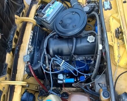 Жовтий ВАЗ 2106, об'ємом двигуна 1.3 л та пробігом 200 тис. км за 1100 $, фото 7 на Automoto.ua