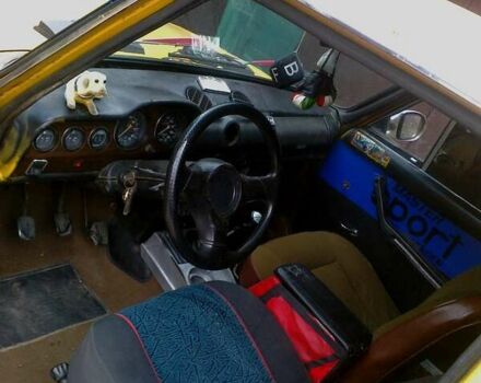 Желтый ВАЗ 2106, объемом двигателя 1.6 л и пробегом 230 тыс. км за 777 $, фото 11 на Automoto.ua