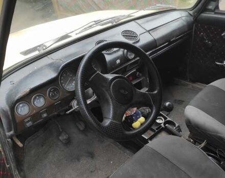 Желтый ВАЗ 2106, объемом двигателя 1 л и пробегом 2 тыс. км за 650 $, фото 4 на Automoto.ua