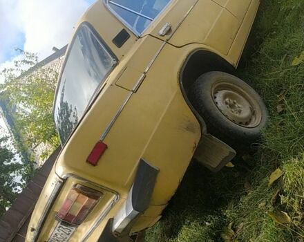 Желтый ВАЗ 2106, объемом двигателя 1.1 л и пробегом 567 тыс. км за 241 $, фото 3 на Automoto.ua