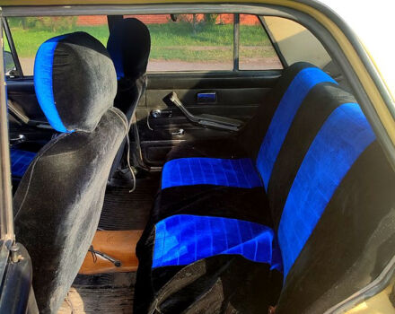 Желтый ВАЗ 2106, объемом двигателя 1.5 л и пробегом 0 тыс. км за 800 $, фото 5 на Automoto.ua