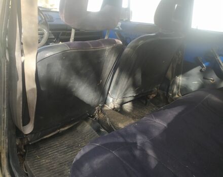 Желтый ВАЗ 2106, объемом двигателя 1.1 л и пробегом 567 тыс. км за 241 $, фото 5 на Automoto.ua