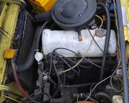 Желтый ВАЗ 2106, объемом двигателя 1.3 л и пробегом 50 тыс. км за 832 $, фото 5 на Automoto.ua