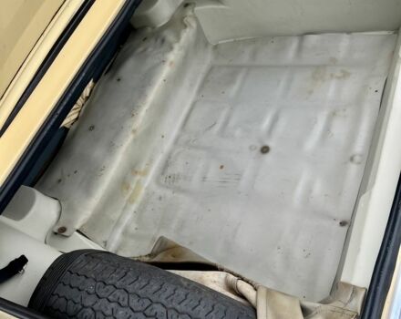 Желтый ВАЗ 2106, объемом двигателя 1.3 л и пробегом 81 тыс. км за 1900 $, фото 3 на Automoto.ua