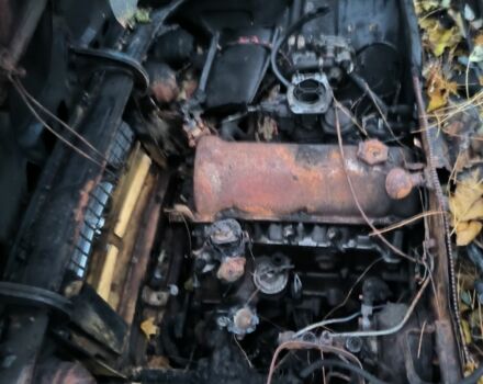 Желтый ВАЗ 2106, объемом двигателя 1.5 л и пробегом 1 тыс. км за 178 $, фото 4 на Automoto.ua