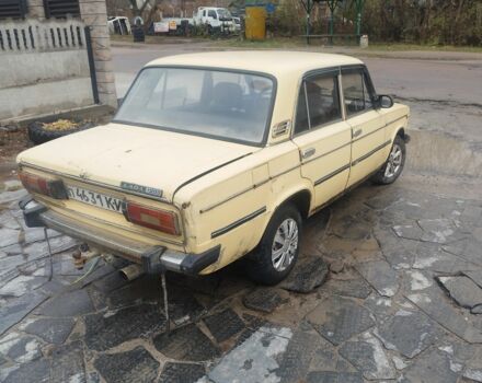 Желтый ВАЗ 2106, объемом двигателя 1 л и пробегом 100 тыс. км за 25000 $, фото 2 на Automoto.ua
