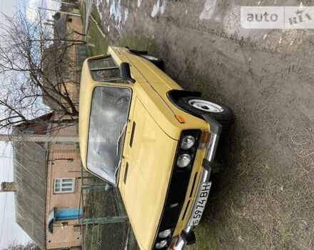 Желтый ВАЗ 2106, объемом двигателя 1.3 л и пробегом 78 тыс. км за 1300 $, фото 3 на Automoto.ua