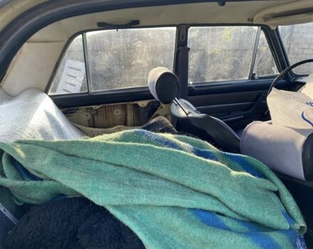 Желтый ВАЗ 2106, объемом двигателя 1.5 л и пробегом 3 тыс. км за 357 $, фото 12 на Automoto.ua