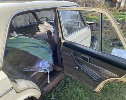 Желтый ВАЗ 2106, объемом двигателя 1.5 л и пробегом 3 тыс. км за 357 $, фото 11 на Automoto.ua