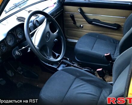 Желтый ВАЗ 2106, объемом двигателя 1.5 л и пробегом 245 тыс. км за 850 $, фото 3 на Automoto.ua