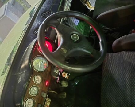 Желтый ВАЗ 2106, объемом двигателя 6 л и пробегом 1 тыс. км за 450 $, фото 6 на Automoto.ua