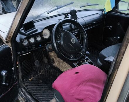 Жовтий ВАЗ 2106, об'ємом двигуна 1.5 л та пробігом 300 тис. км за 600 $, фото 6 на Automoto.ua