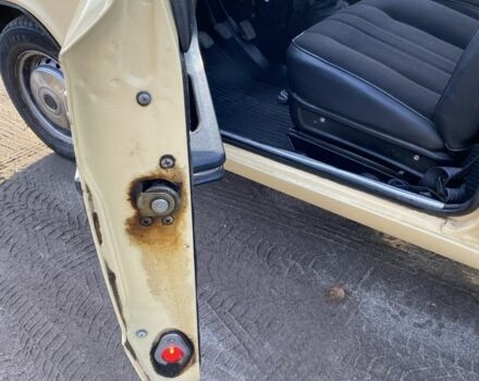 Жовтий ВАЗ 2106, об'ємом двигуна 1.3 л та пробігом 130 тис. км за 1750 $, фото 4 на Automoto.ua