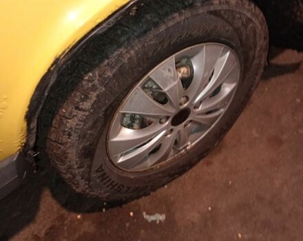 Жовтий ВАЗ 2106, об'ємом двигуна 0 л та пробігом 110 тис. км за 710 $, фото 2 на Automoto.ua