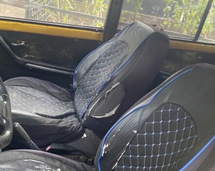 Желтый ВАЗ 2106, объемом двигателя 1.3 л и пробегом 200 тыс. км за 400 $, фото 3 на Automoto.ua