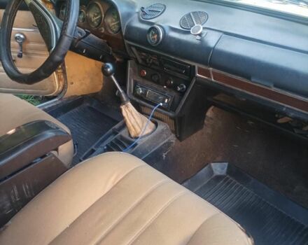 Желтый ВАЗ 2106, объемом двигателя 1.3 л и пробегом 555 тыс. км за 275 $, фото 6 на Automoto.ua