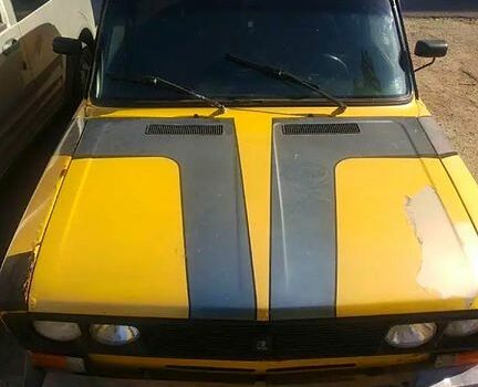 Желтый ВАЗ 2106, объемом двигателя 1.6 л и пробегом 0 тыс. км за 550 $, фото 1 на Automoto.ua