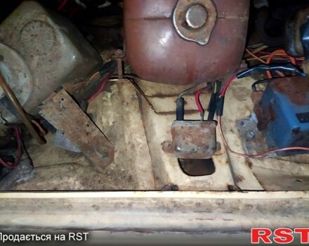 Желтый ВАЗ 2106, объемом двигателя 13 л и пробегом 257 тыс. км за 550 $, фото 11 на Automoto.ua