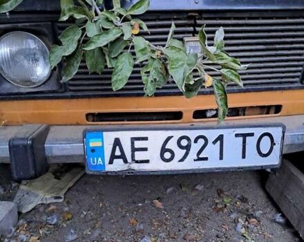 Желтый ВАЗ 2106, объемом двигателя 1.6 л и пробегом 200 тыс. км за 400 $, фото 1 на Automoto.ua