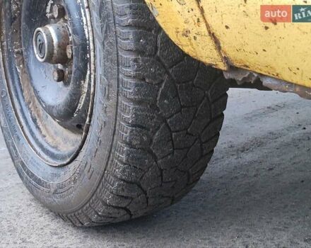 Жовтий ВАЗ 2106, об'ємом двигуна 1.6 л та пробігом 25 тис. км за 500 $, фото 1 на Automoto.ua