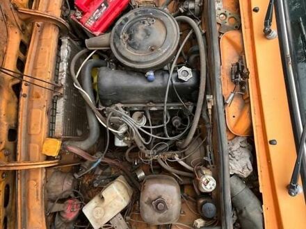 ВАЗ 2106 1984 в Николаеве на Automoto.ua Желтый ВАЗ 2106, объемом двигателя 1.6 л и пробегом 10 тыс. км за 640 $, фото 1 на Automoto.ua