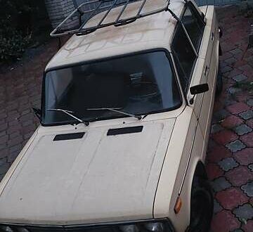 Желтый ВАЗ 2106, объемом двигателя 1.29 л и пробегом 48 тыс. км за 600 $, фото 1 на Automoto.ua