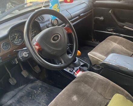 Серый ВАЗ 2106, объемом двигателя 1.3 л и пробегом 500 тыс. км за 797 $, фото 4 на Automoto.ua