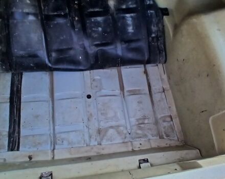 Сірий ВАЗ 2106, об'ємом двигуна 1.6 л та пробігом 165 тис. км за 1067 $, фото 11 на Automoto.ua