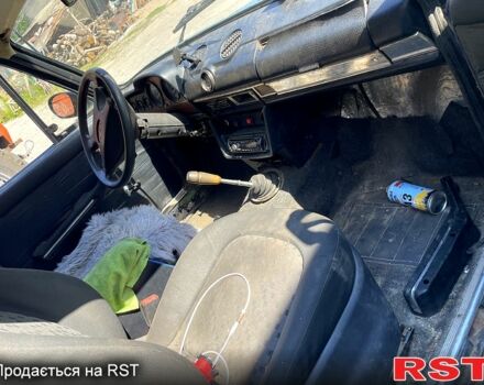 Синий ВАЗ 2106, объемом двигателя 1.6 л и пробегом 100 тыс. км за 360 $, фото 5 на Automoto.ua