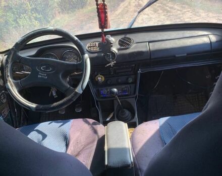 ВАЗ 2106 1985 в Краматорске на Automoto.ua Синий ВАЗ 2106, объемом двигателя 1.7 л и пробегом 1 тыс. км за 336 $, фото 2 на Automoto.ua