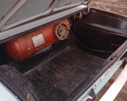 Синий ВАЗ 2106, объемом двигателя 1.3 л и пробегом 150 тыс. км за 650 $, фото 2 на Automoto.ua