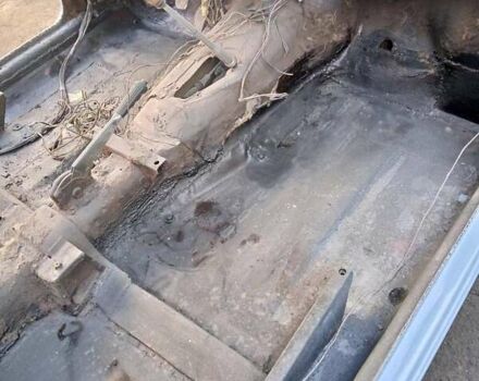 Синий ВАЗ 2106, объемом двигателя 1.3 л и пробегом 257 тыс. км за 1050 $, фото 18 на Automoto.ua