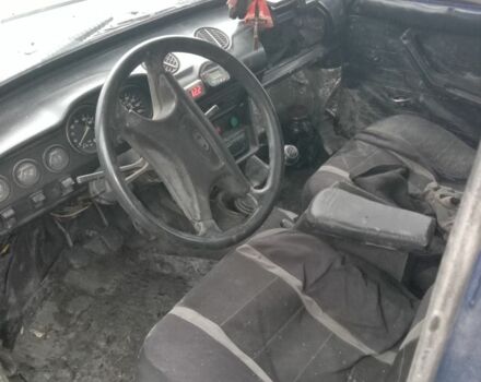 Синий ВАЗ 2106, объемом двигателя 1.6 л и пробегом 100 тыс. км за 237 $, фото 3 на Automoto.ua