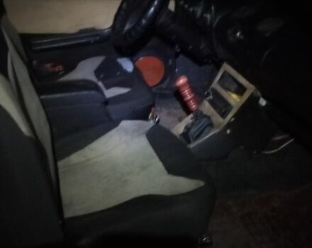 Зеленый ВАЗ 2106, объемом двигателя 1.6 л и пробегом 56 тыс. км за 714 $, фото 5 на Automoto.ua