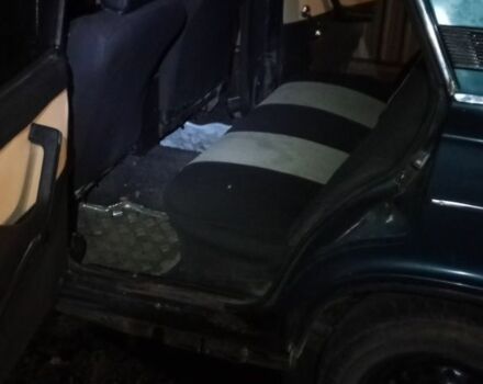 Зеленый ВАЗ 2106, объемом двигателя 1.6 л и пробегом 56 тыс. км за 714 $, фото 7 на Automoto.ua