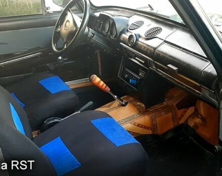 Зеленый ВАЗ 2106, объемом двигателя 1.5 л и пробегом 138 тыс. км за 1100 $, фото 6 на Automoto.ua