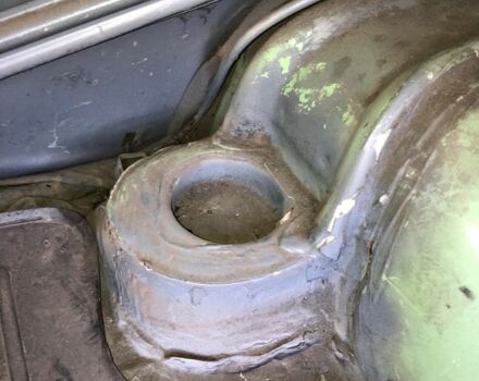 Зелений ВАЗ 2106, об'ємом двигуна 1.5 л та пробігом 38 тис. км за 549 $, фото 4 на Automoto.ua