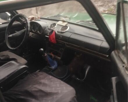 Зеленый ВАЗ 2106, объемом двигателя 1.5 л и пробегом 100 тыс. км за 500 $, фото 4 на Automoto.ua