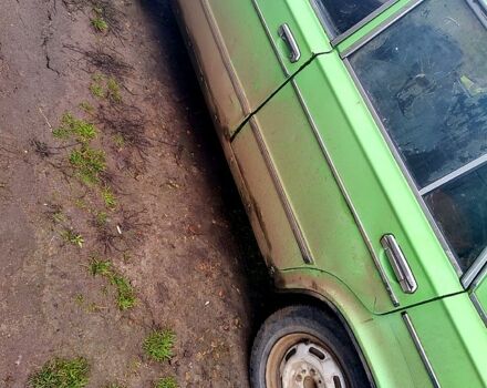 Зеленый ВАЗ 2106, объемом двигателя 1.5 л и пробегом 100 тыс. км за 560 $, фото 4 на Automoto.ua