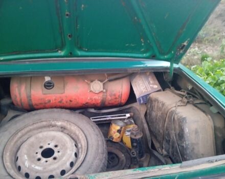 Зеленый ВАЗ 2106, объемом двигателя 1.3 л и пробегом 300 тыс. км за 307 $, фото 2 на Automoto.ua