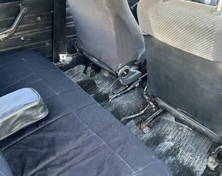 Зеленый ВАЗ 2106, объемом двигателя 1.3 л и пробегом 300 тыс. км за 594 $, фото 4 на Automoto.ua