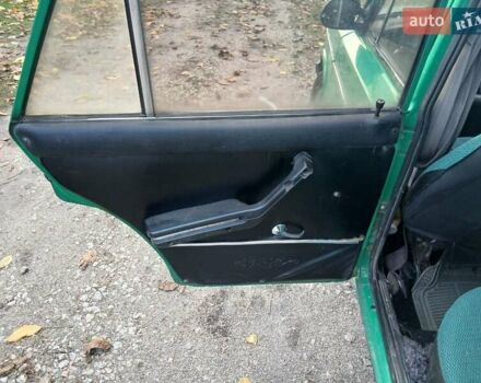 Зеленый ВАЗ 2106, объемом двигателя 1.3 л и пробегом 315 тыс. км за 700 $, фото 12 на Automoto.ua