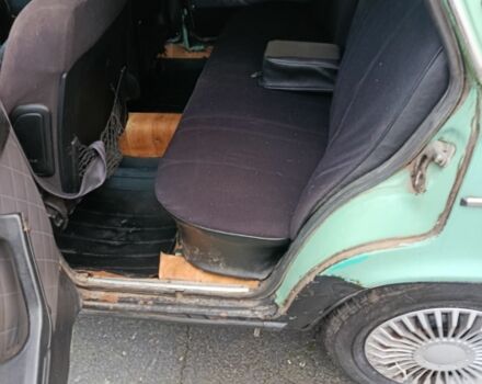 Зеленый ВАЗ 2106, объемом двигателя 0 л и пробегом 1000 тыс. км за 700 $, фото 7 на Automoto.ua