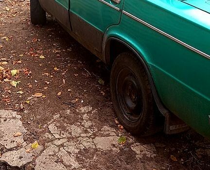 Зеленый ВАЗ 2106, объемом двигателя 1.3 л и пробегом 234 тыс. км за 400 $, фото 2 на Automoto.ua