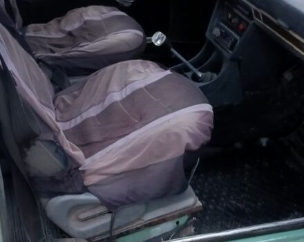 Зеленый ВАЗ 2106, объемом двигателя 0 л и пробегом 200 тыс. км за 300 $, фото 2 на Automoto.ua