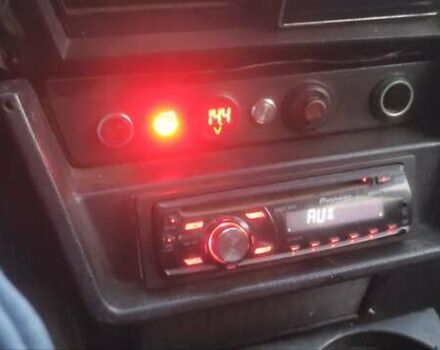 Зеленый ВАЗ 2106, объемом двигателя 1.3 л и пробегом 100 тыс. км за 650 $, фото 2 на Automoto.ua