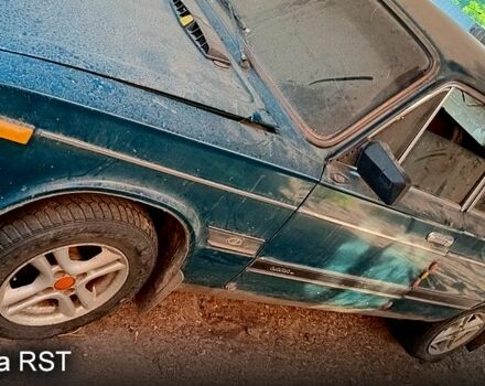 Зеленый ВАЗ 2106, объемом двигателя 1.6 л и пробегом 230 тыс. км за 410 $, фото 1 на Automoto.ua